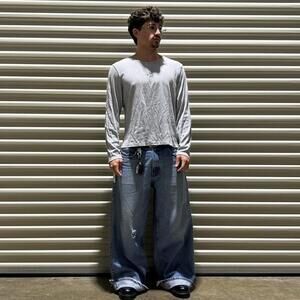 Vintage Y2K Old Navy grey longsleeve Christmas shirt